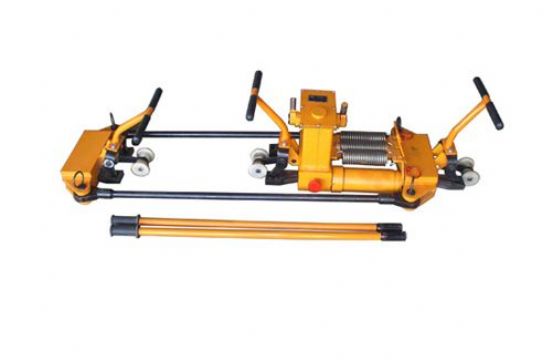 點擊查看詳細信息<br>標題：YTF-400Ⅱ型液壓軌縫調(diào)整器 閱讀次數(shù)：2024